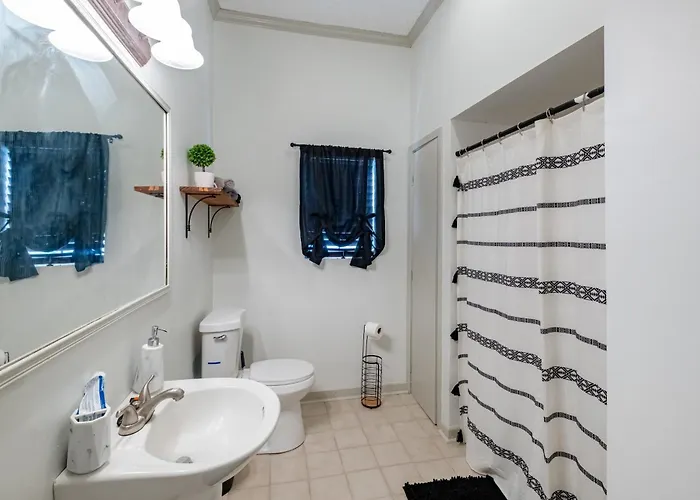 Charming 3br Historic On Mardi Gras Route *